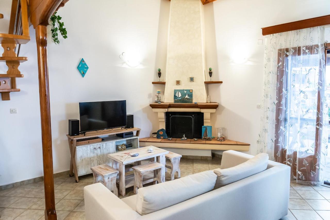 Papadogiannopoulos House Айгио Екстериор снимка